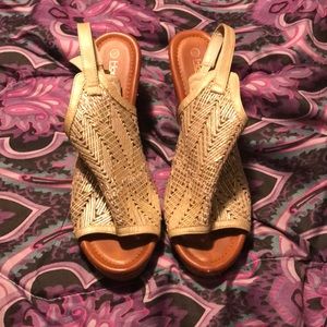 Hot Tomato sandal wedges